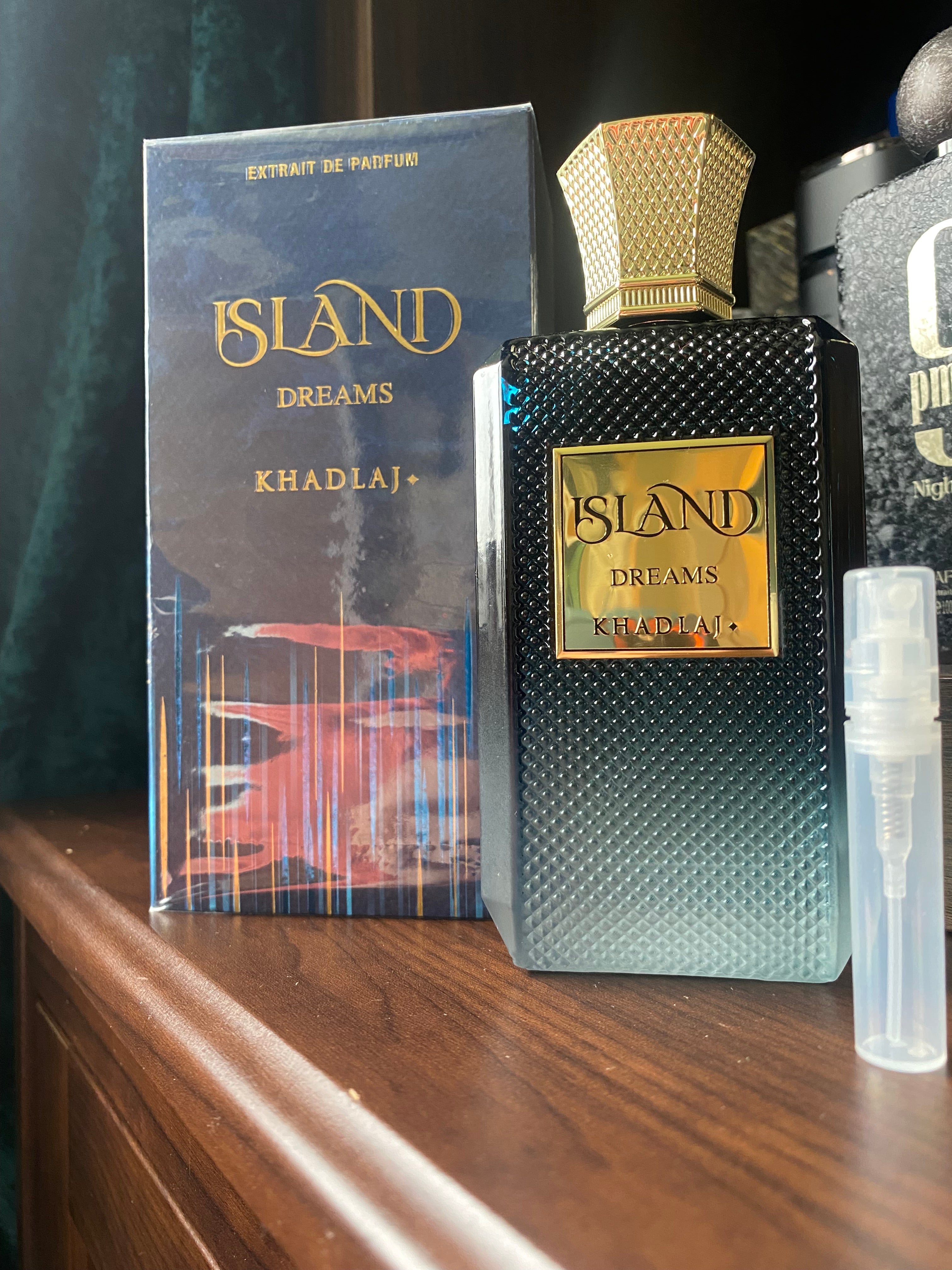 Khadlaj - Island Dreams. 3ml Decant