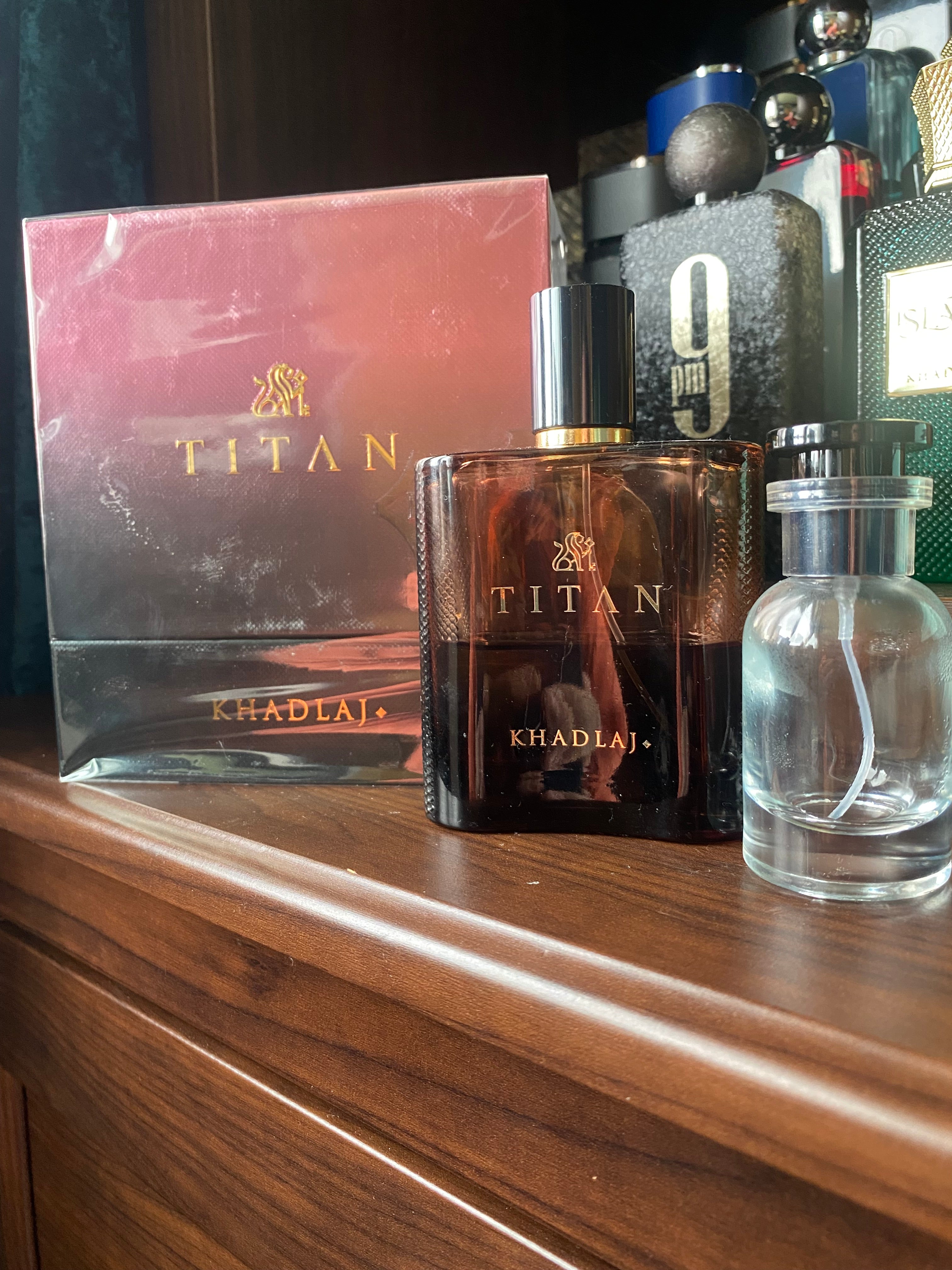 Khadlaj - Titan. 30ml Decant