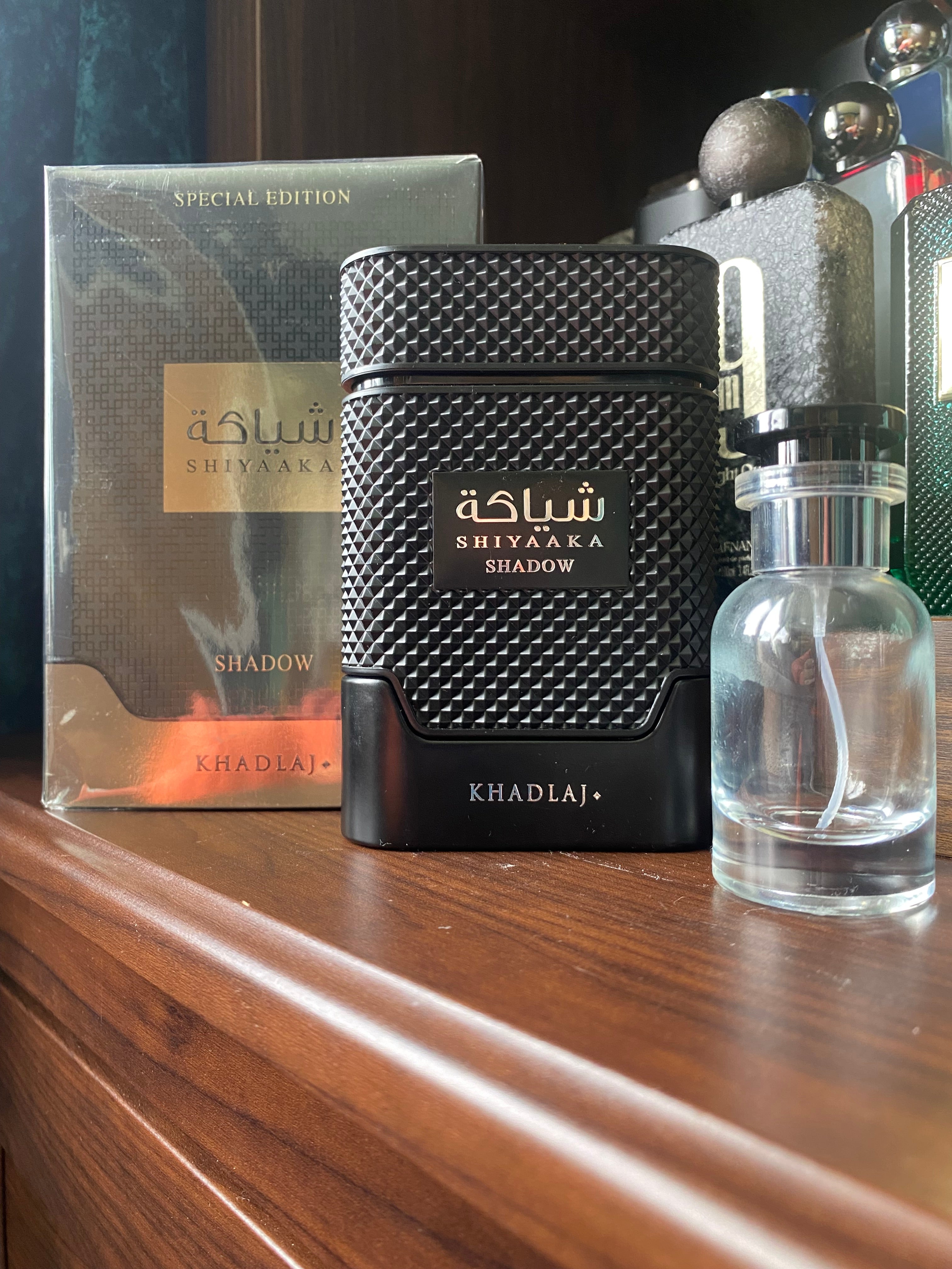 Khadlaj - Shiyaaka Shadow.30ml Decant