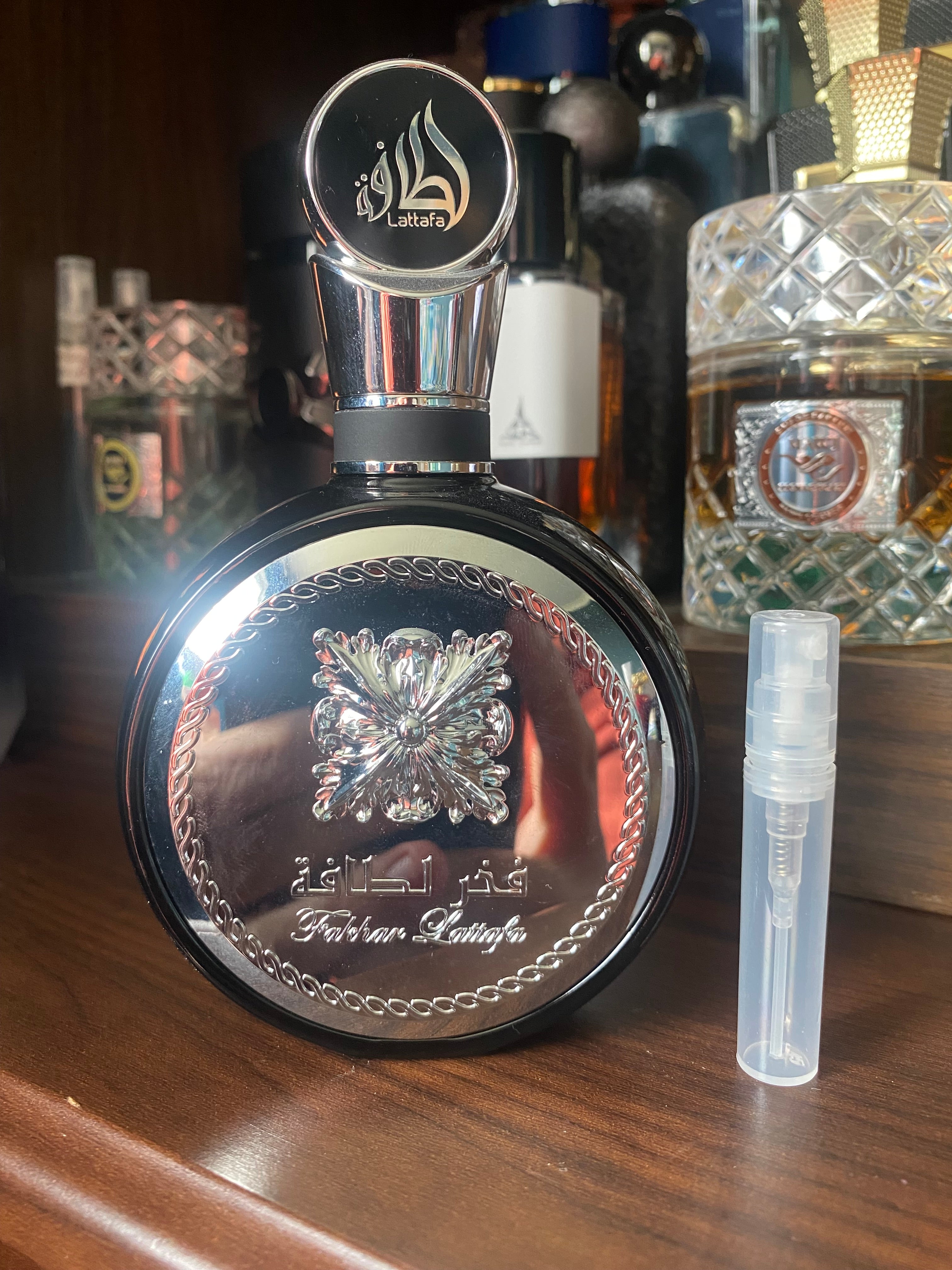 Lattafa Fakhar Black, 3ml Decant