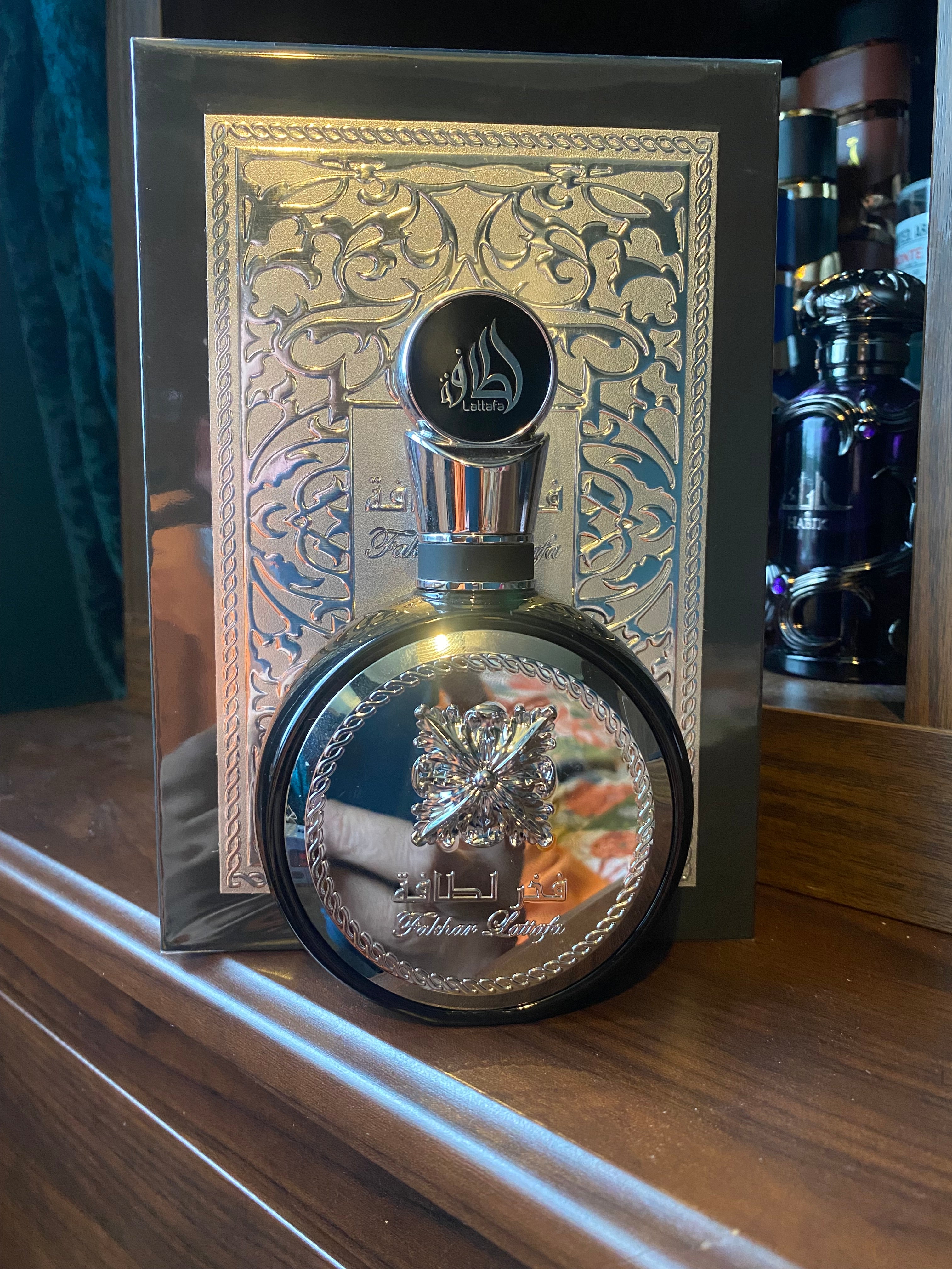 Lattafa Fakhar Black, 100ml